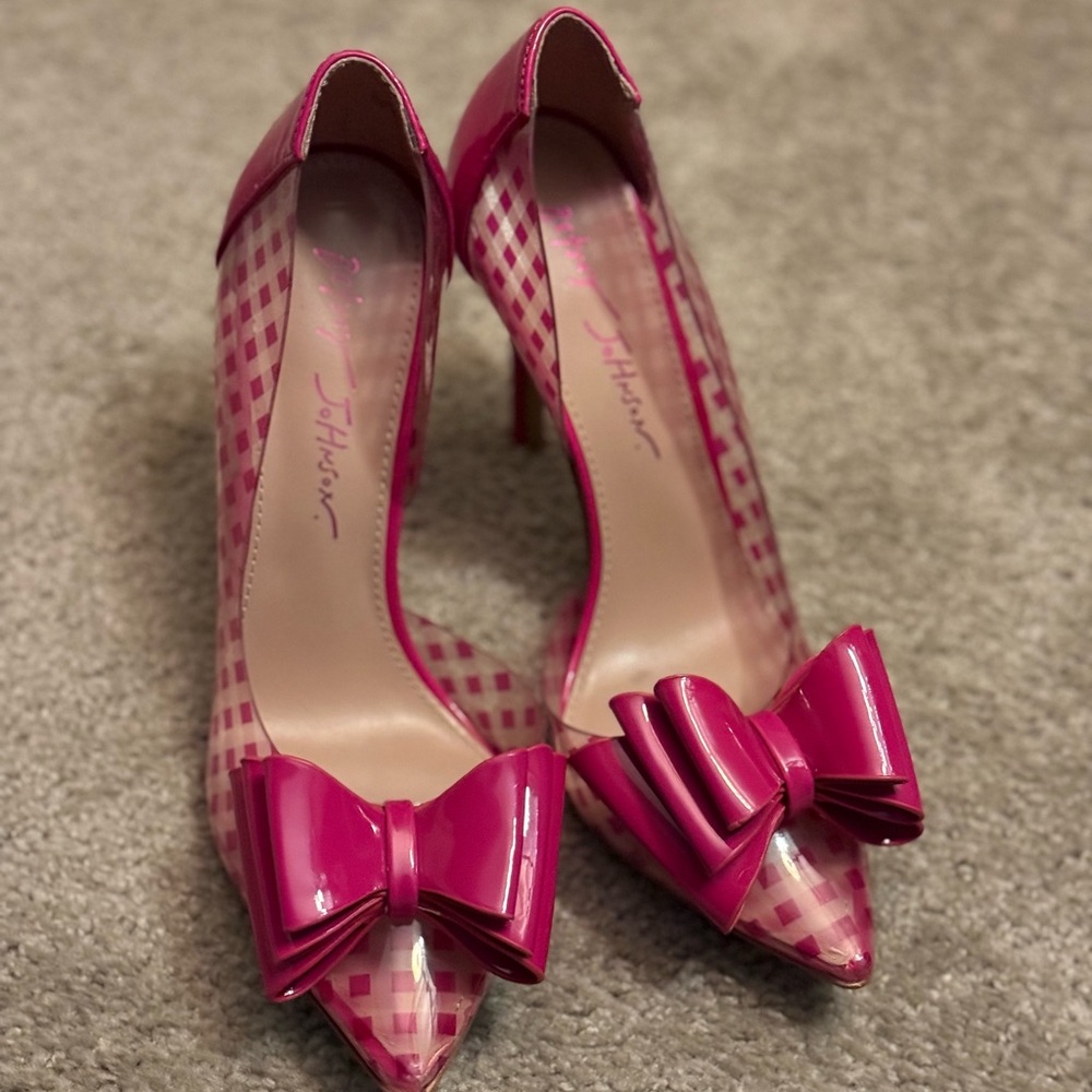 Betsey Johnson Fuchsia Checkered Bow Heels